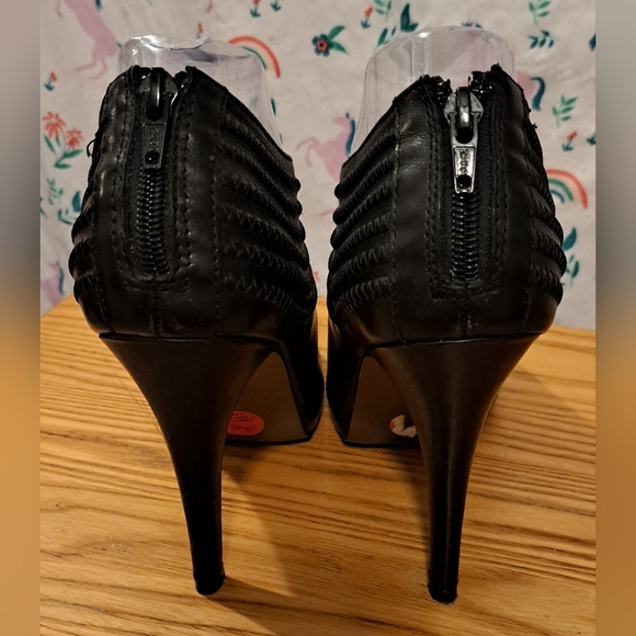 Zara Black Embellished Leather Moto Indie Ankle Bootie Boot Heel Shoe SZ 8 - Picture 5 of 9